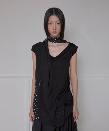 Layered Dot Scarf T-Shirt